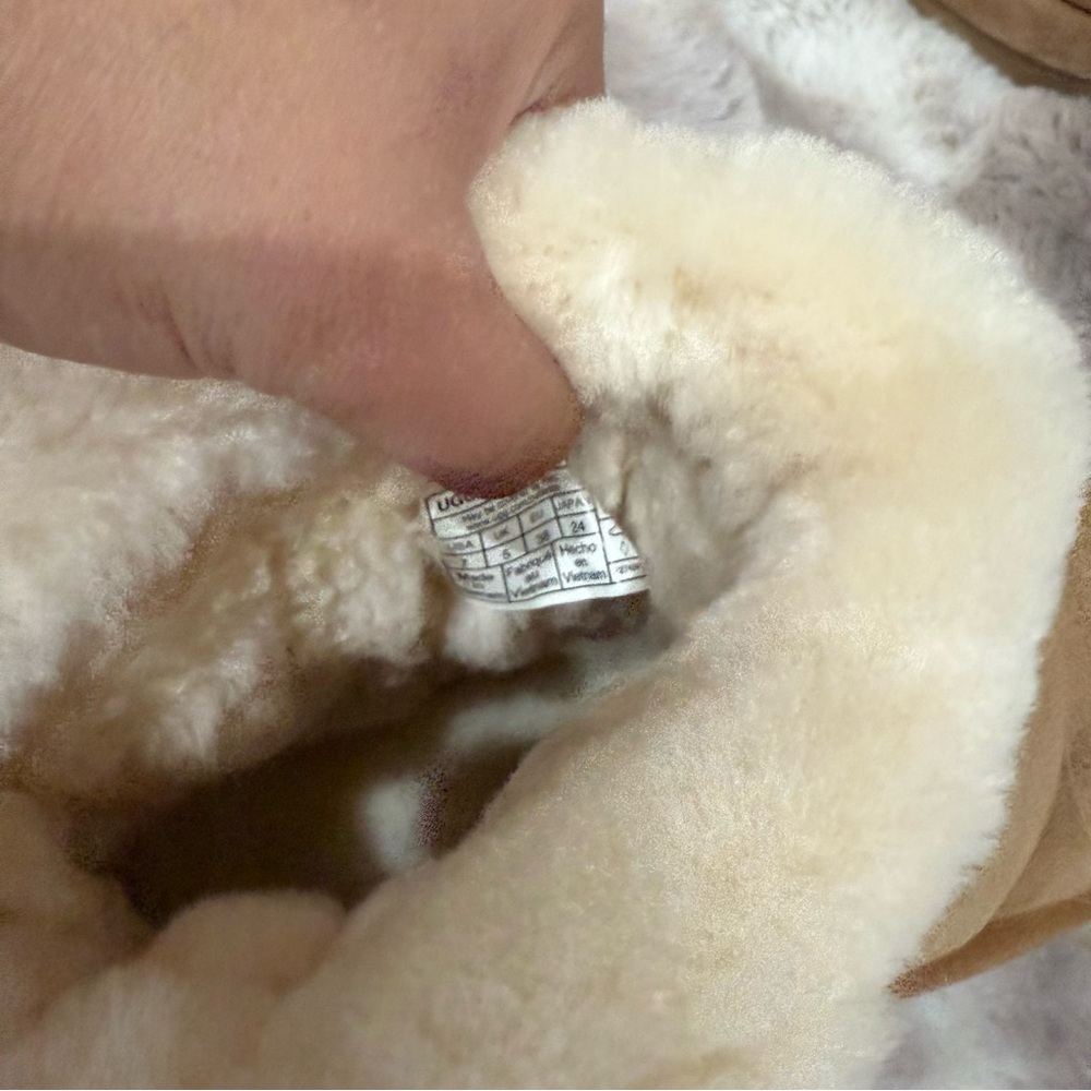 UGG Tan and Cream Winter Boots - Picture 4 of 6